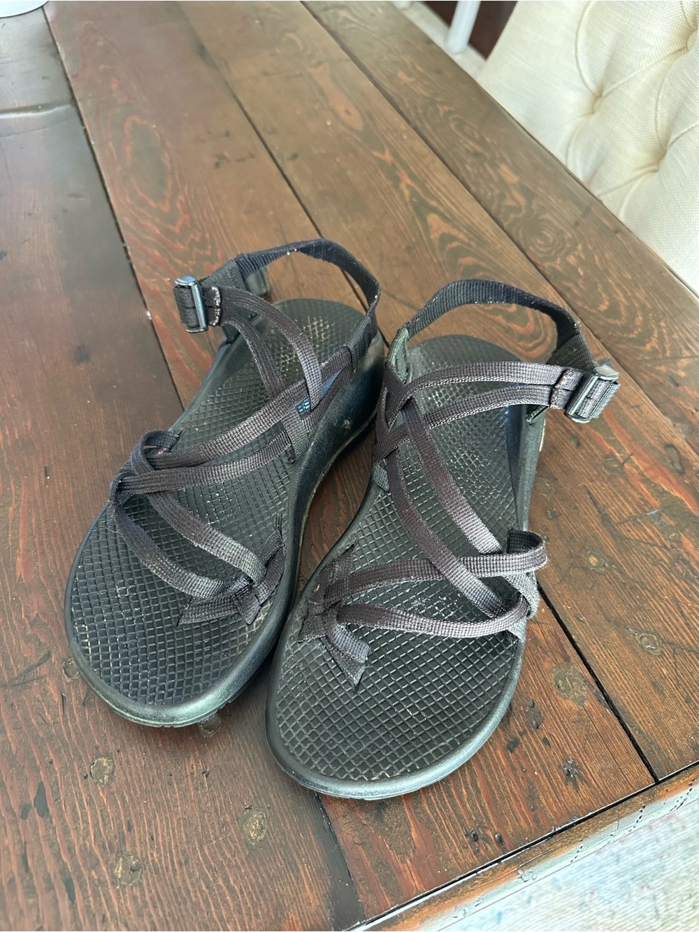 Chaco Black Strappy Women's Outdoor Sandals